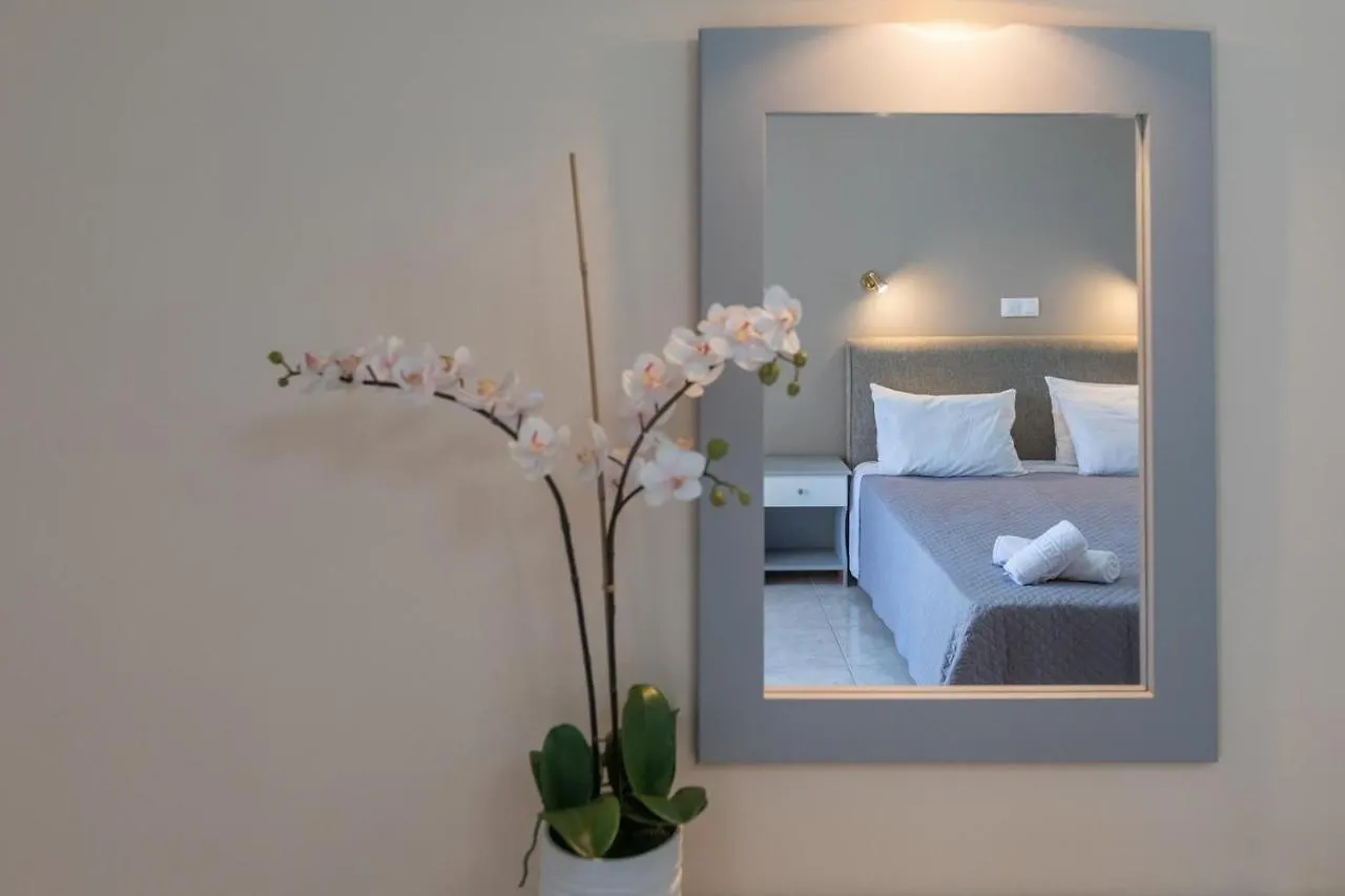 Aparthotel Eleni Studios Vlachata